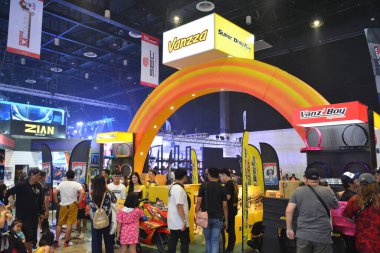 25 Mart 2023 'te Pasay, Filipinler' de İç Yarış Bisiklet Festivali 'nde Vanzza standı. Inside Racing, Filipinler 'de bir motosiklet yarışması..