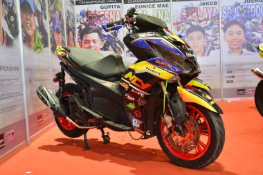 Pasay, PH-25 - 25 Mart 2023 'te Filipinler' in Pasay kentinde yarışan motosiklet yarışçısı. Inside Racing, Filipinler 'de bir motosiklet yarışması..