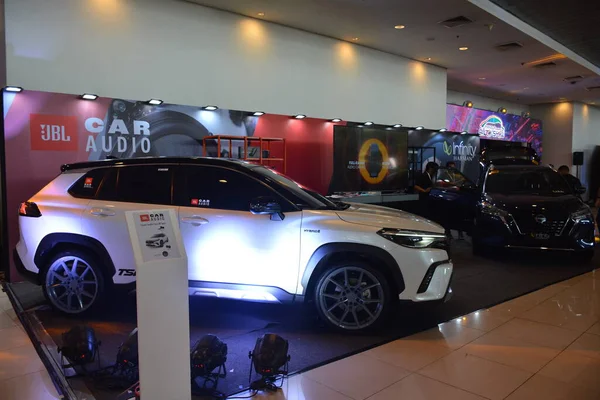 Pasay Apr Toyota Corolla Cross Hybrid Manila International Auto Show — Stok Foto