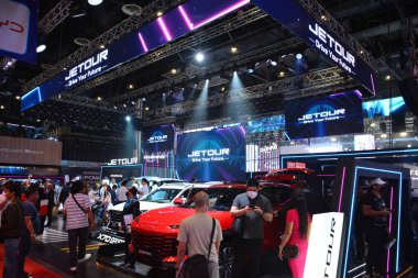 PASAY, PH - APR. 15 - 15 Nisan 2023 tarihinde Manila Uluslararası Otomobil Fuarı 'nda Jetour standı Pasay, Filipinler' de. Manila International Auto Show, Filipinler 'de düzenlenen yıllık otomobil fuarıdır..