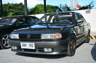 PASIG, PH - APR. 29 - Nissan güneşli Nissan Festivali 29 Nisan 2023 Pasig, Filipinler. Nissan Festivali, Filipinler 'de düzenlenen bir otomobil etkinliği..