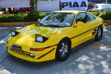 Pasay, PH - 6 Mayıs - Toyota mr2 Toyota Grup 20 'de 6 Mayıs 2023 Pasay, Filipinler. Toyota Grubu 20, Filipinler 'de düzenlenen bir otomobil yarışması..