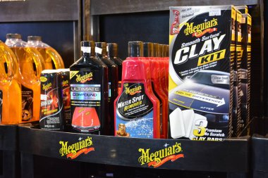 Pasay, PH - 21 Mayıs - Meguiars at Trans Sport Show 21 Mayıs 2023, Pasay, Filipinler. Trans Sport Show, Filipinler 'de düzenlenen yıllık bir pazarlama sonrası araba fuarıdır..