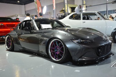 Pasay, PH - 21 Mayıs - Mazda miata Trans Sport Show 21 Mayıs 2023 tarihinde Pasay, Filipinler 'de. Trans Sport Show, Filipinler 'de düzenlenen yıllık bir pazarlama sonrası araba fuarıdır..