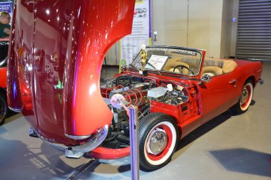 Pasay, PH - 21 Mayıs - 1965 Triumph Spitfire mk3 Trans Sport Show 'da 21 Mayıs 2023 Pasay, Filipinler. Trans Sport Show, Filipinler 'de düzenlenen yıllık bir pazarlama sonrası araba fuarıdır..