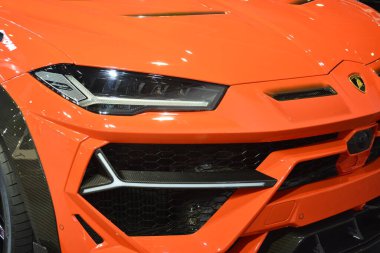 Pasay, PH - 21 Mayıs - Lamborghini urus Trans Sport Show 'da 21 Mayıs 2023 tarihinde Pasay, Filipinler' de. Trans Sport Show, Filipinler 'de düzenlenen yıllık bir pazarlama sonrası araba fuarıdır..