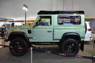 Pasay, PH - 21 Mayıs - 21 Mayıs 2023 tarihinde Pasay, Filipinler 'de Trans Sport Show' da arazi gezgini savunucusu. Trans Sport Show, Filipinler 'de düzenlenen yıllık bir pazarlama sonrası araba fuarıdır..