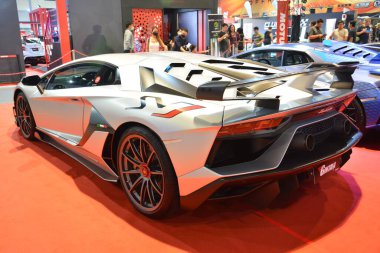 Pasay, PH - 21 Mayıs - Lamborghini aventador svj 21 Mayıs 2023 tarihinde Pasay, Filipinler 'de Trans Sport Show' da. Trans Sport Show, Filipinler 'de düzenlenen yıllık bir pazarlama sonrası araba fuarıdır..