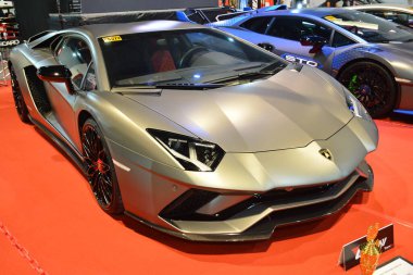 Pasay, PH - 21 Mayıs - Lamborghini aventador 21 Mayıs 2023 tarihinde Pasay, Filipinler 'de Trans Sport Show' da. Trans Sport Show, Filipinler 'de düzenlenen yıllık bir pazarlama sonrası araba fuarıdır..