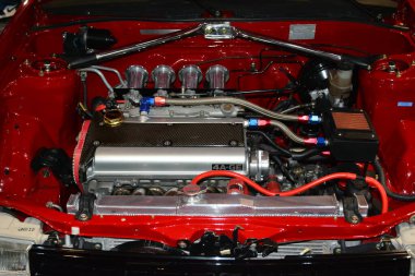 Pasay, PH - 21 Mayıs - Toyota corolla motoru 21 Mayıs 2023 tarihinde Pasay, Filipinler 'de Trans Sport Show' da. Trans Sport Show, Filipinler 'de düzenlenen yıllık bir pazarlama sonrası araba fuarıdır..