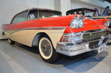 Pasay, PH - 21 Mayıs - Ford Fairlane Trans Sport Show 'da 21 Mayıs 2023 tarihinde Pasay, Filipinler' de. Trans Sport Show, Filipinler 'de düzenlenen yıllık bir pazarlama sonrası araba fuarıdır..