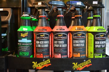 Pasay, PH - 21 Mayıs - Meguiars Trans Sport Show 'da 21 Mayıs 2023 tarihinde Pasay, Filipinler' de. Trans Sport Show, Filipinler 'de düzenlenen yıllık bir pazarlama sonrası araba fuarıdır..