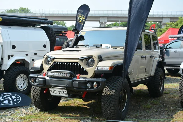 Quezon City Мая Jeep Wrangler Unlimited Bumper Bumper Car Show — стоковое фото