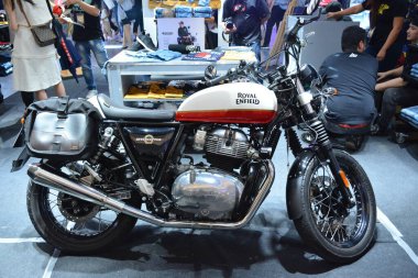 PASIG, PH - 20 Mayıs - Royal Enfield Interceptor 650 motosiklet Ride Ph 'de 20 Mayıs 2023, Pasig, Filipinler. Ride Ph, Filipinler 'de düzenlenen bir motosiklet gösterisi..