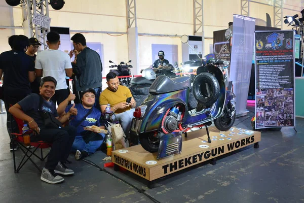 stock image PASIG, PH - MAY 20 - Vespa Piaggio motorcycle at Ride Ph on May 20, 2023 in Pasig, Philippines. Ride Ph is a motorcycle show event in Philippines.