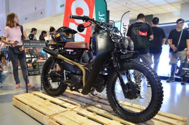 Pasay, PH - 16 Nisan - Honda motosiklet Makina Moto Show 'da 16 Nisan 2023 Pasay, Filipinler. Makina Moto, Filipinler 'de düzenlenen bir motosiklet gösterisi..