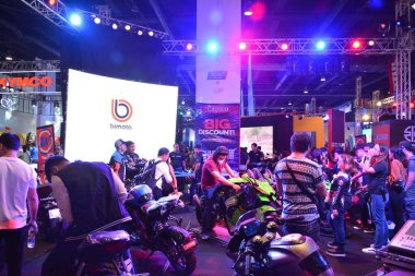 Pasay, PH - 16 Nisan - 16 Nisan 2023 tarihinde Filipinler, Pasay 'da Makina Moto fuarında Wheeltek standı. Makina Moto, Filipinler 'de düzenlenen bir motosiklet gösterisi..