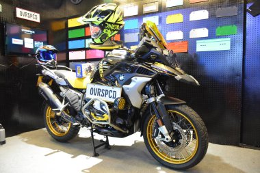 Pasay, PH - 16 Nisan - Makina Moto 'da 16 Nisan 2023' te Filipinler 'in Pasay şehrinde 1250 bin dolar. Makina Moto, Filipinler 'de düzenlenen bir motosiklet gösterisi..