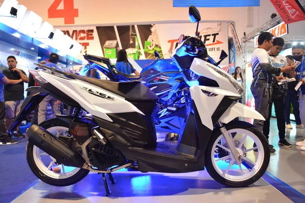 Pasay Rr16 2023年4月16日在菲律宾帕萨伊举行的本田展览上点击本田 Makina Moto是在菲律宾举办的摩托车表演活动 — 图库照片