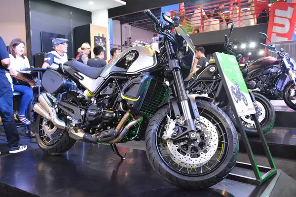 Pasay, PH - 16 Nisan - Benelli Leoncino motosiklet Makina Moto fuarında 16 Nisan 2023 tarihinde Pasay, Filipinler 'de. Makina Moto, Filipinler 'de düzenlenen bir motosiklet gösterisi..