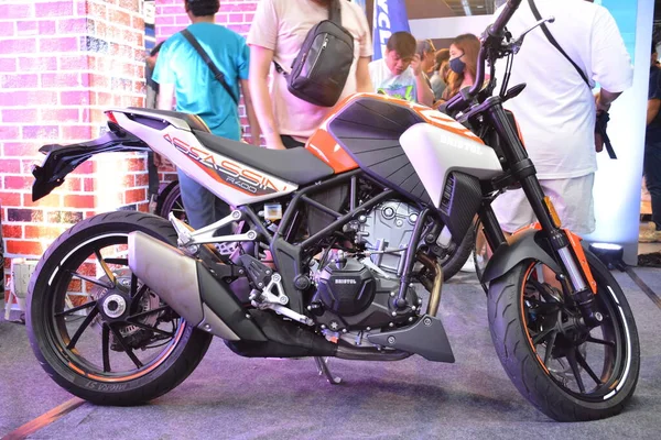 帕萨伊 Rr16 布里斯托尔于2023年4月16日在菲律宾帕萨伊的Makina Moto展览 Makina Moto是在菲律宾举办的摩托车表演活动 — 图库照片