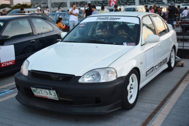 QUEZON CITY, PH - 7 Mayıs - Honda Civic 7 Mayıs 2023 tarihinde Quezon City, Filipinler 'de buluşuyor. Doğu Yakası Kolektifi, Filipinler 'de düzenlenen bir araba buluşması..