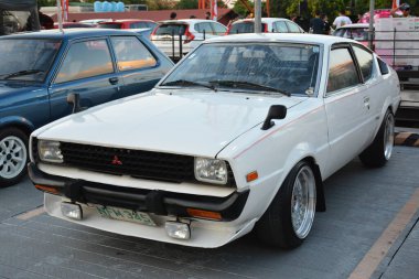 QUEZON CITY, PH - 7 Mayıs - Mitsubishi arabası 7 Mayıs 2023 tarihinde Quezon City, Filipinler 'de bir araya geldi. Doğu Yakası Kolektifi, Filipinler 'de düzenlenen bir araba buluşması..