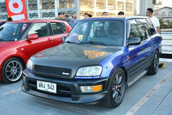 Quezon City Maggio Toyota Rav4 Suv East Side Auto Collettiva — Foto Stock