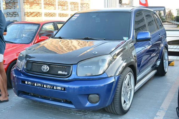 Cidade Quezon Maio Toyota Rav4 Suv Lado Leste Carro Coletivo — Fotografia de Stock