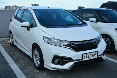 PASIG, PH - APR 30 - Honda 30 Nisan 2023 'te Pasig, Filipinler' de zevkle inşa edildi. Filipinler 'de zevkle yapılmış bir araba tanışma grubu var..