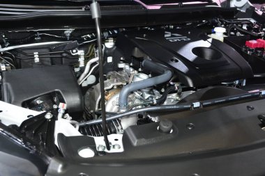 Pasay, PH - 12 AUG Mitsubishi montero motoru Mitsubishi Motor 60. yıldönümü 12 Ağustos 2023, Pasay, Filipinler. Mitsubishi Tokyo, Japonya 'da bir Japon otomobil üreticisi..