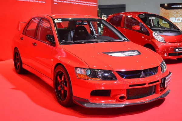 Pasay, PH - 12 AUG Mitsubishi Lancer evrimi 9 Mitsubishi Motors 60. yıldönümünde 12 Ağustos 2023 Pasay, Filipinler. Mitsubishi Tokyo, Japonya 'da bir Japon otomobil üreticisi..