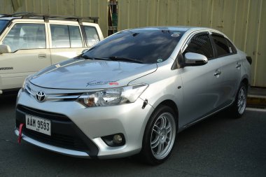 PARANAQUE, PH-5 - Toyota vios at hoon fest car meet on August 5, 2023, Paranaque, Filipinler. Hoon Fest, Filipinler 'de düzenlenen bir pazar sonrası araba yarışması..