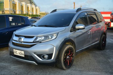 PARANAQUE, PH - 5 AUG - Honda brv 5 Ağustos 2023 'te Paranaque, Filipinler' de buluşacak. Hoon Fest, Filipinler 'de düzenlenen bir pazar sonrası araba yarışması..