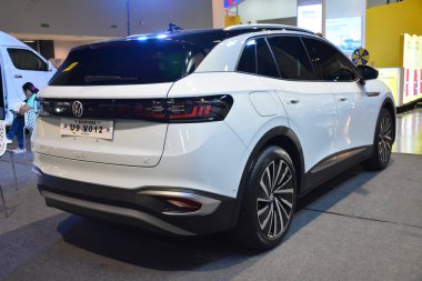 Pasay, PULY 8 Temmuz 2023 'te Filipin Ticari Araç Fuarı' nda Volkswagen id4 SUv. Filipin Ticari Araç Fuarı, Filipinler 'de düzenlenen yıllık otobüs ve kamyon fuarıdır..