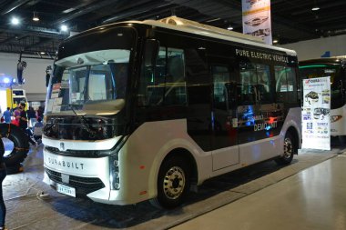 Pasay, PH - 8 Temmuz - Zhongtong v60 durabuilt Filipin Ticari Araç Fuarı 8 Temmuz 2023 tarihinde Pasay, Filipinler 'de. Filipin Ticari Araç Fuarı, Filipinler 'de düzenlenen yıllık otobüs ve kamyon fuarıdır..