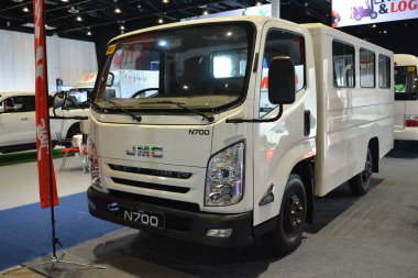 Pasay, PH - 19 AUG - 19 Ağustos 2023 tarihinde Pasay, Filipinler 'de Ulaştırma ve Lojistik' te Jmc n700. Ulaştırma ve Lojistik Filipinler 'de yıllık bir kamyon fuarıdır..