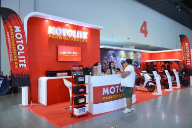 PAsay, PH-OCT 21 - Motolite standı, 21 Ekim 2023 tarihinde Pasay, Filipinler 'de yapılan elektrikli araç zirvesinde. Phil elektrikli araç zirvesi, Filipinler 'de her yıl düzenlenen bir otomobil fuarıdır..