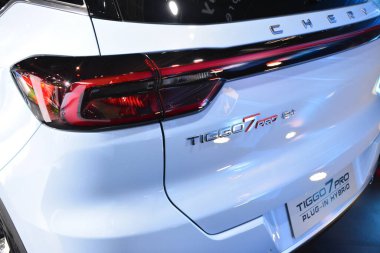 Pasay, PH-OCT 21 - Chery Tiggo 7 profesyonel Phil elektrikli araç zirvesinde 21 Ekim 2023, Pasay, Filipinler. Phil elektrikli araç zirvesi, Filipinler 'de her yıl düzenlenen bir otomobil fuarıdır..