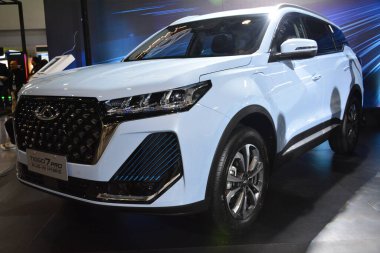 Pasay, PH-OCT 21 - Chery Tiggo 7 profesyonel Phil elektrikli araç zirvesinde 21 Ekim 2023, Pasay, Filipinler. Phil elektrikli araç zirvesi, Filipinler 'de her yıl düzenlenen bir otomobil fuarıdır..