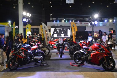 PAsay, PH - SEPT 16 - 16 Eylül 2023 tarihinde Pasay, Filipinler 'de Atat standı. Performans ve yaşam tarzı fuarı, Filipinler 'de düzenlenen yıllık ulaşım etkinliğidir..