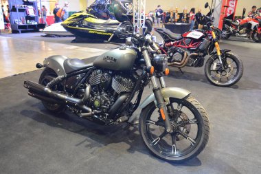 Pasay, PH - SEPT 16 - 16 Eylül 2023 tarihinde Pasay, Filipinler 'de düzenlenen performans ve yaşam tarzı fuarında Hintli şef. Performans ve yaşam tarzı fuarı, Filipinler 'de düzenlenen yıllık ulaşım etkinliğidir..