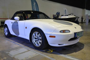 Pasay, PH - SEPT 16 - Mazda miata 16 Eylül 2023 tarihinde Pasay, Filipinler 'de sergilendi. Performans ve yaşam tarzı fuarı, Filipinler 'de düzenlenen yıllık ulaşım etkinliğidir..