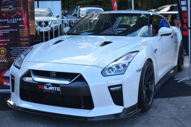 Pasay, PH-DEC 2 - Nissan gtr Bumper 'dan Bumper' a 19 Aralık 2023 Pasay, Filipinler. Bumper to Bumper, Filipinler 'de düzenlenen bir otomobil fuarıdır..