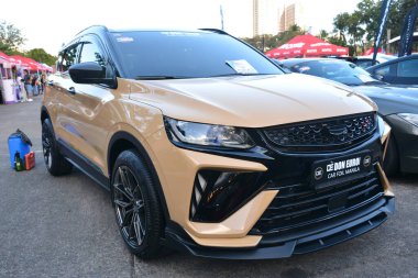 Pasay, PH-DEC 2 - Bumper 'dan Bumper' a Geely soğutma ışını 19 Aralık 2023, Pasay, Filipinler. Bumper to Bumper, Filipinler 'de düzenlenen bir otomobil fuarıdır..