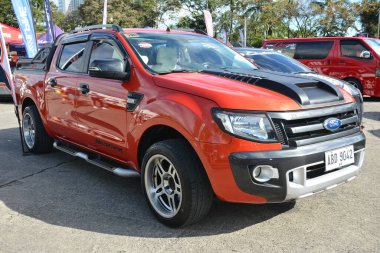 Pasay, PH-DEC 2 - Ford Ranger Bumper 'dan Bumper' a 19 Aralık 2023, Pasay, Filipinler. Bumper to Bumper, Filipinler 'de düzenlenen bir otomobil fuarıdır..