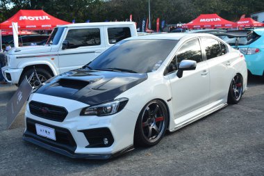 Pasay, PH-DEC 2 - Subaru wrx at Bumper to Bumper 19 Aralık 2023, Pasay, Filipinler. Bumper to Bumper, Filipinler 'de düzenlenen bir otomobil fuarıdır..