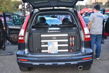 Pasay, PH-DEC 2 - Honda crv Bumper 'dan Bumper' a 19 Aralık 2023, Pasay, Filipinler. Bumper to Bumper, Filipinler 'de düzenlenen bir otomobil fuarıdır..