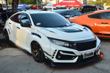 PAsay, PH-DEC 2 - Honda civic Bumper 'dan Bumper' a 19 Aralık 2023, Pasay, Filipinler. Bumper to Bumper, Filipinler 'de düzenlenen bir otomobil fuarıdır..