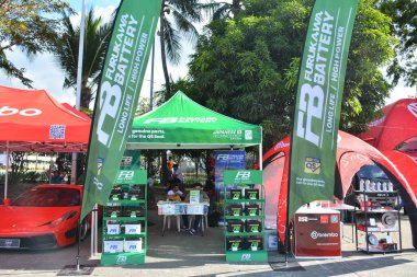 Pasay, PH-DEC 2 - Furukawa batarya standı Bumper 'dan Bumper' a 19 Aralık 2023 Pasay, Filipinler. Bumper to Bumper, Filipinler 'de düzenlenen bir otomobil fuarıdır..